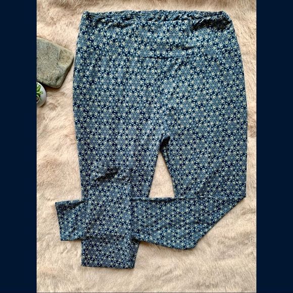 LuLaRoe Pants - NWOT LuLaroe leggings